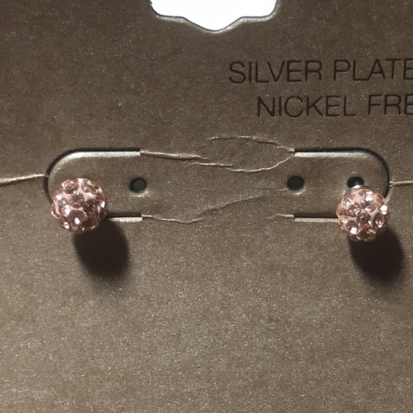 Silver plated, Nickel Free, Crystal earrings. - Picture 4 of 5